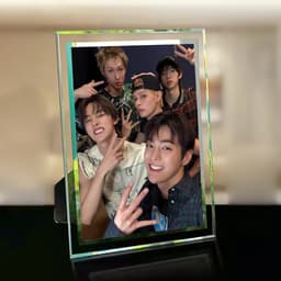 Khung Ảnh Kính CORTIS Kèm Ảnh Idol Kpop Trang Trí Để Bàn Phòng Học Quà Tặng Fan Thần Tượng 1
