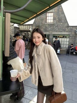 [Sẵn Kịp Tết] Áo Lông Nữ Ngắn Dáng Rộng Cổ Bẻ Kem Basic Lông Mềm Mịn Sang Chảnh Thu Đông Đi Chơi Đà Lạt Chali K10 2