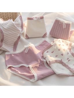 Set 5 Quần Chíp Tam Giác, Quần Lót cho Bé Gái, Mẫu Tim Hồng 30-60kg, Cotton kháng khuẩn an toàn cho bé 3