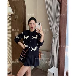 Set bộ len Thom 🐶 áo cdg + chân váy ly kẻ ngang QCCC 8