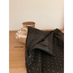[𝑻𝒉𝒆𝑴𝒂𝒚 x 𝐖𝐆𝐖𝐄] Chân Váy Dạ Chữ A Dáng Ngắn Chấm Bi WG.WE 8130, Chân Váy Mini Nữ Cạp Cao Ôm Dáng 6