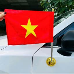 Cờ Tổ Quốc gắn ngoài xe ô tô, cờ Việt Nam đế mạ vàng hít chân không gắn Capo trang trí xe ô tô 6