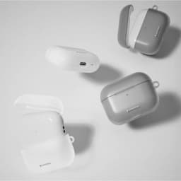 Ốp Case Trong Nhám Mờ SwitchEasy cho Airpods Pro 3, Glaze Case, Kèm Móc Khóa Kim Loại, TPU Nhiệt Dẻo 4