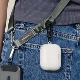 Ốp Case Trong Nhám Mờ SwitchEasy cho Airpods Pro 3, Glaze Case, Kèm Móc Khóa Kim Loại, TPU Nhiệt Dẻo 7