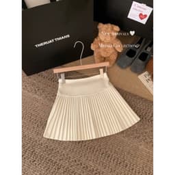 Chân Váy Dạ Xếp Ly Ngắn, Thiết Kế Cạp Cao, Có Lớp Quần Trong Phong Cách Trẻ Trung M6802 4