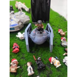 Mô hình Star Wars đã qua sử dụng 5