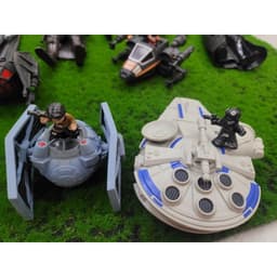 Mô hình Star Wars đã qua sử dụng 7