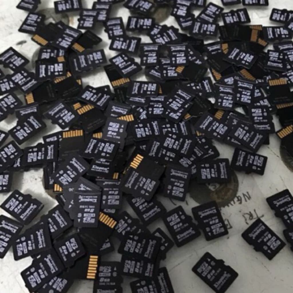 Thẻ nhớ cũ 99% 16gb,32GB,64GB,128GB ...chính hãng bóc máy!Thẻ được test kỹ, chuẩn dung lượng