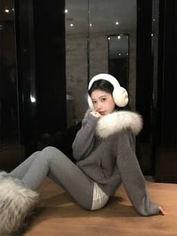 [Sẵn] Áo Len Nữ Dáng Rộng Khóa Kéo Có Mũ Lông Mềm Mịn Phong Cách Hàn Quốc Mặc Đẹp Mùa Đông Chali L06 8