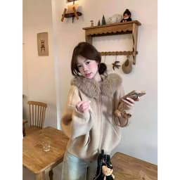 [Sẵn] Áo Len Nữ Dáng Rộng Khóa Kéo Có Mũ Lông Mềm Mịn Phong Cách Hàn Quốc Mặc Đẹp Mùa Đông Chali L06 1