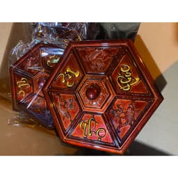 Khay đựng bánh kẹo Tết giả gỗ  - hộp đựng mứt Tết họa tiết PHÚC LỘC THỌ 7 ngăn sang trọng tiện lợi 9
