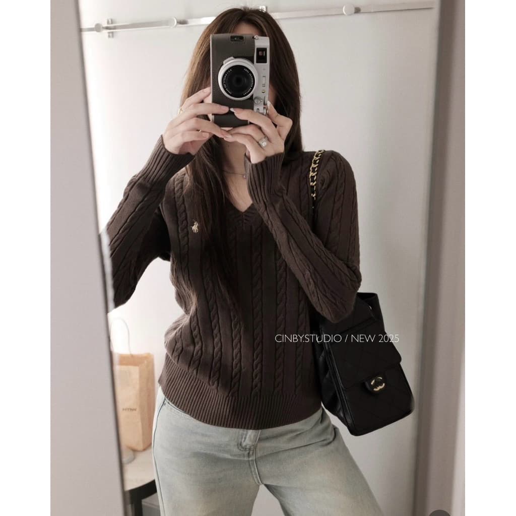 𝟏𝟒𝐚𝐦.𝐬𝐭𝐮𝐝𝐢𝐨 | Áo Len Cổ Tim Nữ Dệt Kim Vặn Thừng Tay Dài Thêu Ngựa Style Hàn Quốc Thu Đông