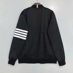 Áo khoác Bomber Thome Thêu 4 vạch Chất liệu gió 2 lớp chống gió cực bền unisex nam nữ Mẫu bomber thome Hot trend 2025 3