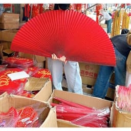 Quạt giấy đỏ gấp sẵn, quạt giấy đỏ kích thước xoè 60cm, xoè 1m2 7