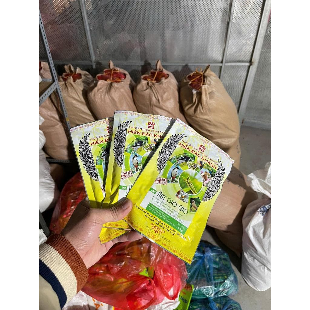 Hạt Cào Cào Hiển Bảo Khánh 100Gr Giúp Chim Căng Lửa Bền Bỉ Thay Thế Mồi Tươi Cao Cấp Hiệu Quả