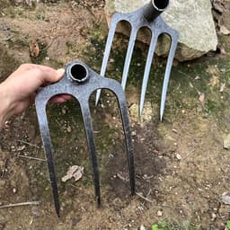 Cuốc 3, 4 và 5 răng, thép nguyên khối dày 8 li siêu cứng. 3