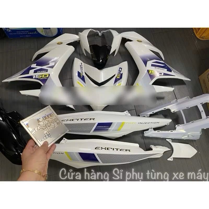 Dàn áo Exciter 150 trắng có tem