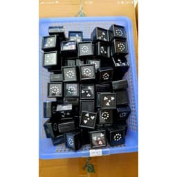 Đá gắn răng nhọn 2,5 ( hộp 10 viên) 2