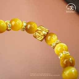 Ngọc Đan Tâm - Vòng Tay Đá Mắt Hổ Vàng 8mm 6A Phối Charm Vuông - Mệnh Kim & Mệnh Thổ 7