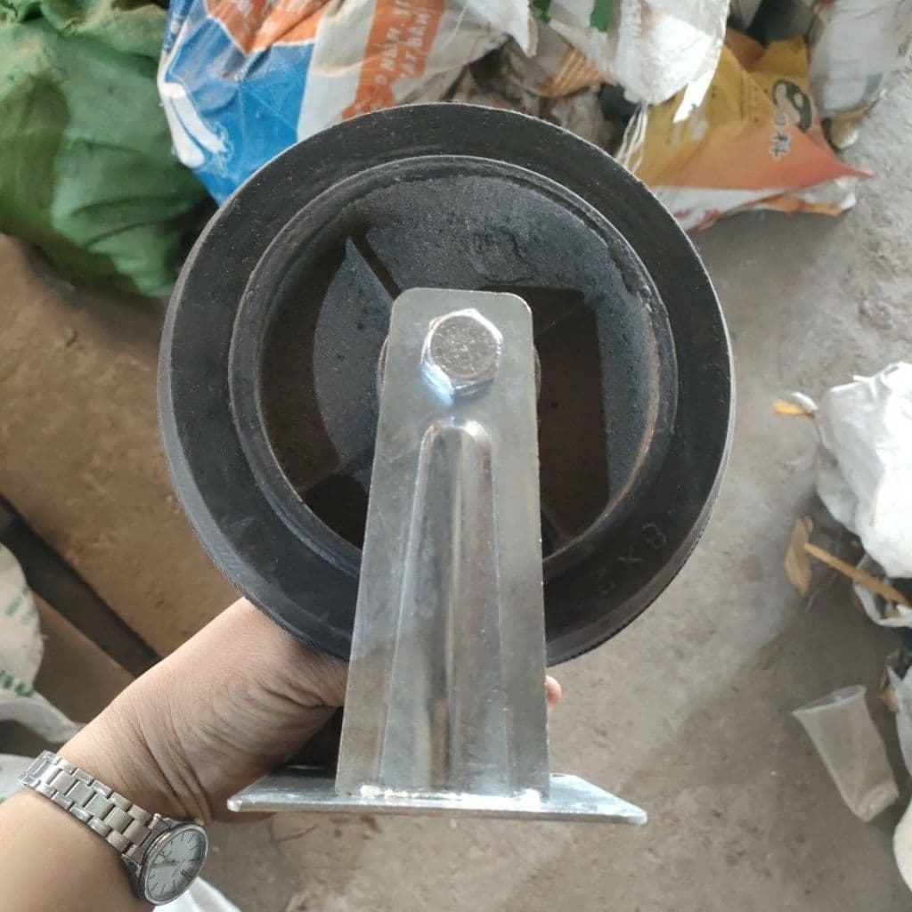 [KKTHN] Bánh xe cao su đúc 20cm gang quay- cố định - Khoá( giá 1c )