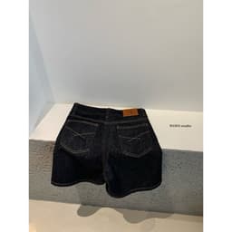 [SẴN] 𝑻𝒉𝒆𝑴𝒂𝒚 x 𝐖𝐆𝐖𝐄/ Quần Jean Ngố 𝐖𝐆𝐖𝐄 8748, Quần Short Jean Nữ Ống Rộng Lưng Cao Màu Xanh than WG.WE 5