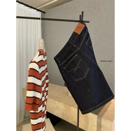 [SẴN] 𝑻𝒉𝒆𝑴𝒂𝒚 x 𝐖𝐆𝐖𝐄/ Quần Jean Ngố 𝐖𝐆𝐖𝐄 8748, Quần Short Jean Nữ Ống Rộng Lưng Cao Màu Xanh than WG.WE 3