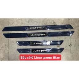 Bộ ốp bậc trong ngoài xe Limo Green vân titan sản phẩm đã có sẵn keo dán chuẩn xe 5