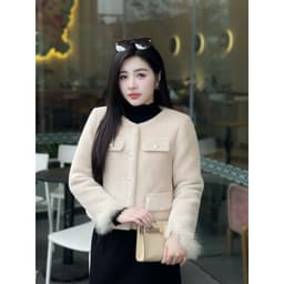 Áo khoác lông thỏ mã 8915 phối tay lông, chất lông thỏ ép mềm mịn, thiết kế 2 lớp sang chảnh 1