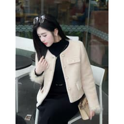 Áo khoác lông thỏ mã 8915 phối tay lông, chất lông thỏ ép mềm mịn, thiết kế 2 lớp sang chảnh 9
