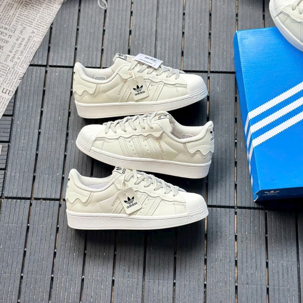 Giày thể thao Unisex màu Trắng kem họa tiết Sóng lượn 'Sò Kem', Size 36-44