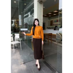Áo len nữ cổ tròn Evalover mã 2605 phối logo, chất len ép mềm kiểu dáng xuông dễ mặc 6