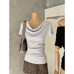 𝑨𝒏𝒏 𝑺𝒕𝒖𝒅𝒊𝒐 [𝑻𝒉𝒆𝑴𝒂𝒚 x 𝐖𝐆𝐖𝐄] Áo Thun Cổ Đổ Nữ Tay Ngắn WG.WE 8835, Áo Thun Trễ Vai Trơn Basic Coton Mềm Co Giãn 2