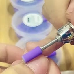 Hộp giấy nhám mịn bọc đầu mài lõi nhỏ tròn 240, chất liệu làm nail chuyên dụng Nail Michi 2