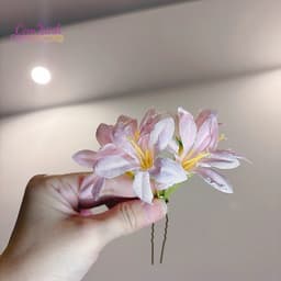 Trâm Cài Tóc Hoa Ly Đa Sắc Phối Tông Pastel Dịu Dàng - Phụ Kiện Tóc Nữ Cao Cấp, Handmade 3