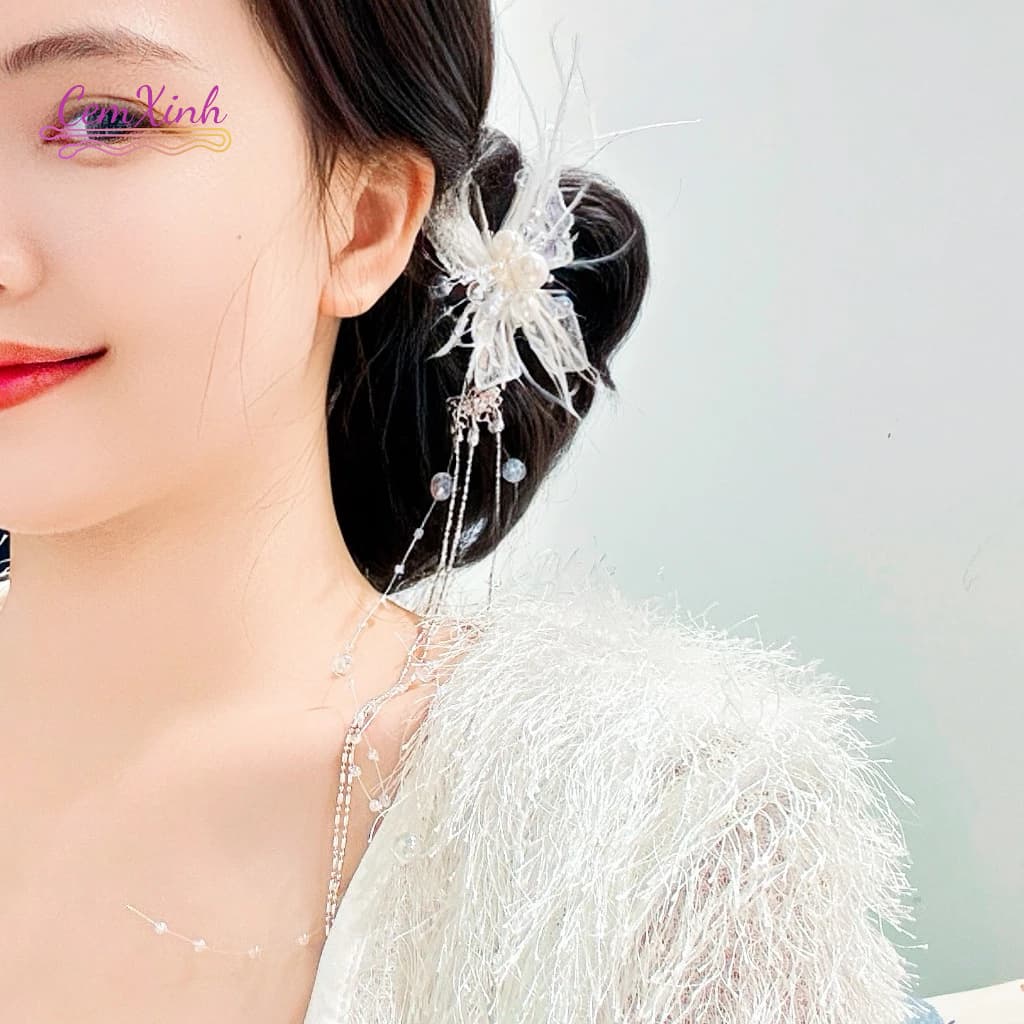 Kẹp tóc tua rua ngọc trai trắng sang trọng