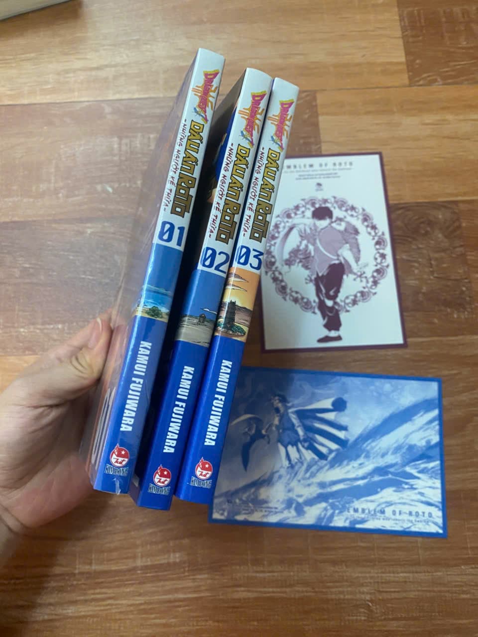 Bộ 3q vở Dragon Quest Dấu Ấn Roto Những Người Kế Thừa + phụ kiện