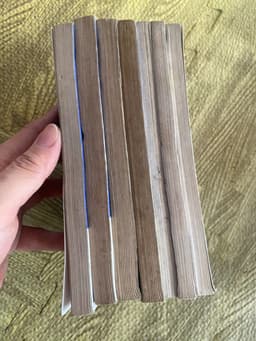 Combo 7q vở tranh Cô nàng vụng về+cặp đôi hoàn hảo 4