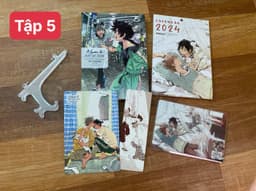 (bộ đb) Bộ 5q vở Người lạ dưới gió xuân T1-5 bản đặc biệt kèm phụ kiện 6