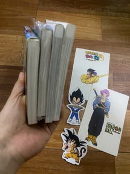 Combo 4q vở tranh Dragon ball color dragon ball sd kèm phụ kiện 2