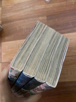 Bộ 4q vở Trùng sư T4-7 4
