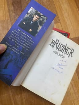 Combo 2q vở Hoả kiếm brisingr T1,2 5