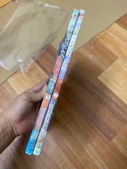 Combo 2q vở Tiệm cầm đồ thời gian tập 1,2 1