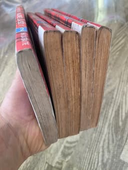 Combo 5q vở tranh Hajime là số 1 3