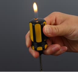 HCM Bật Lửa Xài Gas Hình Cái Tua Vít Sáng Tạo - Độc Lạ 1