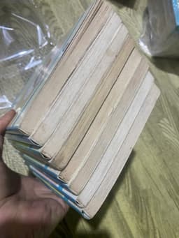 Combo 8q vở Mái ấm của chi 5