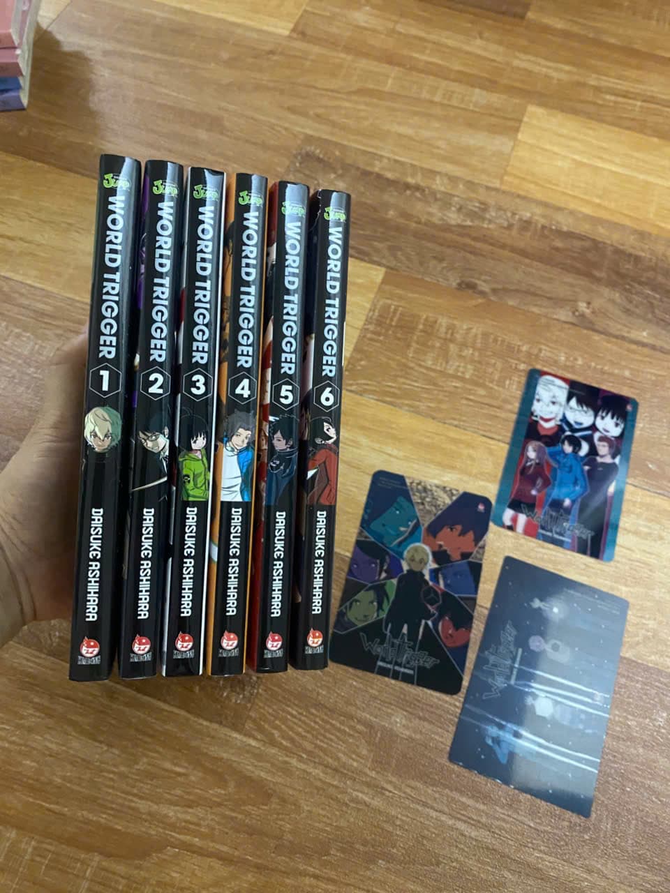 (+poster) Bộ 6q vở World trigger Worldtrigger T1-6 +poster kèm phụ kiện