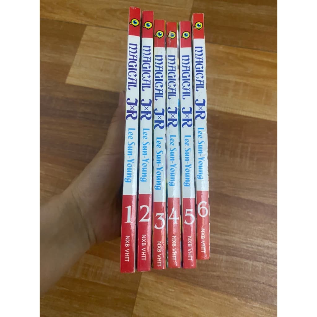 Full bộ 6q vở Magical J and R T1-6